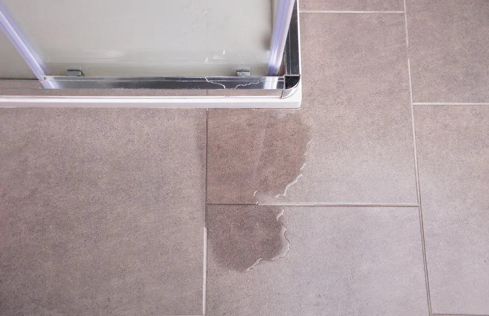 Tiled shower floor with drain